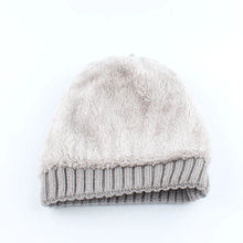 Load image into Gallery viewer, Sienna Pompom Knit Beanie
