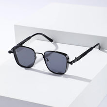 Load image into Gallery viewer, Arlo Square Sunglasses
