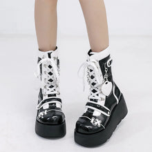 Load image into Gallery viewer, Mystique Chain Platform Ankle Boots
