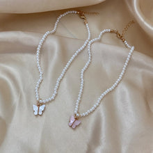 Load image into Gallery viewer, Chandel Butterfly Pearl Necklace
