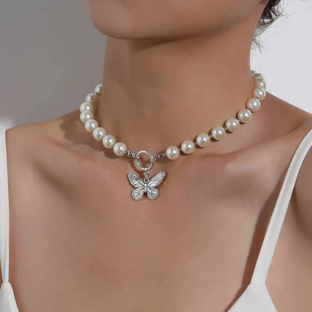 Ceri Butterfly Pearl Necklace