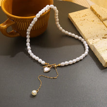 Load image into Gallery viewer, Chambray Love Heart Pearl Necklace
