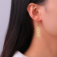 Load image into Gallery viewer, Lor Shell Earrings
