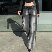 Load image into Gallery viewer, Cassie Low Waisted Wide Leg Jeans
