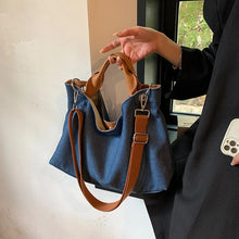 Load image into Gallery viewer, Aalish Crossbody Bag
