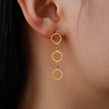 Load image into Gallery viewer, Linette Round Earrings
