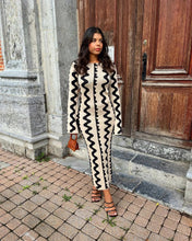 Load image into Gallery viewer, Della Louise Knit Long Sleeve Maxi Dress
