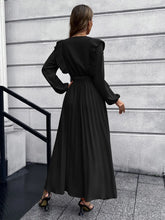 Load image into Gallery viewer, Isla Terry Pleated Long Sleeve Maxi Dress
