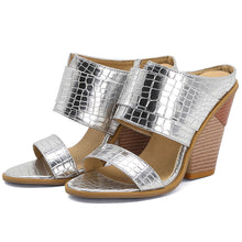 Load image into Gallery viewer, Lola Chunky Heels
