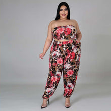 Load image into Gallery viewer, Kaylie Floral Set
